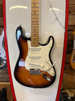 1993 Fender American Stnd Stratocaster - Fender Red Label Case