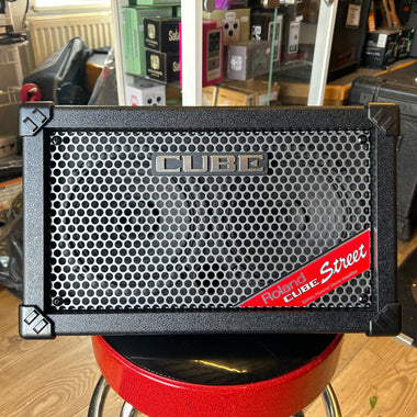 Roland CUBE Street Battery-Powered Stereo Amplifier - Inc Carry Case