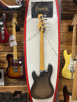 Fender American Professional II Precision Bass RW, Mercury - Fender Hard Case