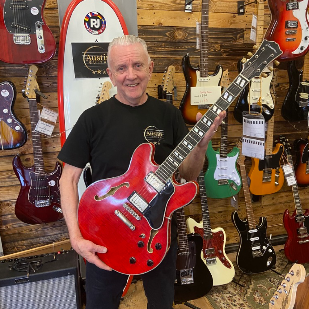 Why Vintage Guitars Are So Popular Right Now