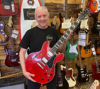 Why Vintage Guitars Are So Popular Right Now
