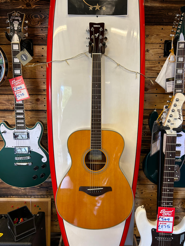 Used Acoustic Guitars