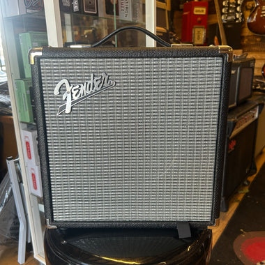 Fender Rumble 15 v Bass Combo