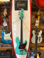 Fender American Vintage II 1966 Jazz Bass - Seafoam Green - Fender Hard Case