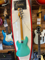 Fender American Vintage II 1966 Jazz Bass - Seafoam Green - Fender Hard Case