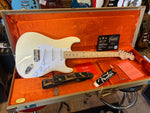 Fender Eric Clapton (Artist Series) Stratocaster - Fender Tweed Case