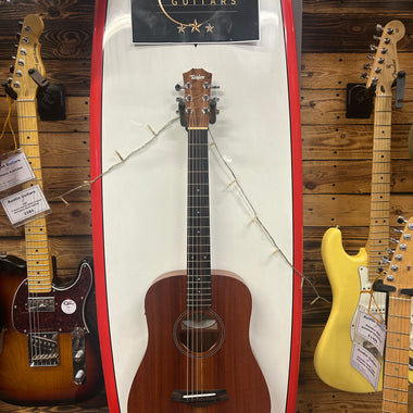 Taylor 'Baby Taylor' (BT2E) Electro Acoustic Guitar