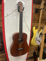 Taylor 'Baby Taylor' (BT2E) Electro Acoustic Guitar