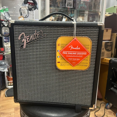 Fender Rumble 15 Bass Combo Amp