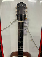 Guild USA M-40 Troubadour Acoustic Parlour Guitar - Inc Guild Hard Case