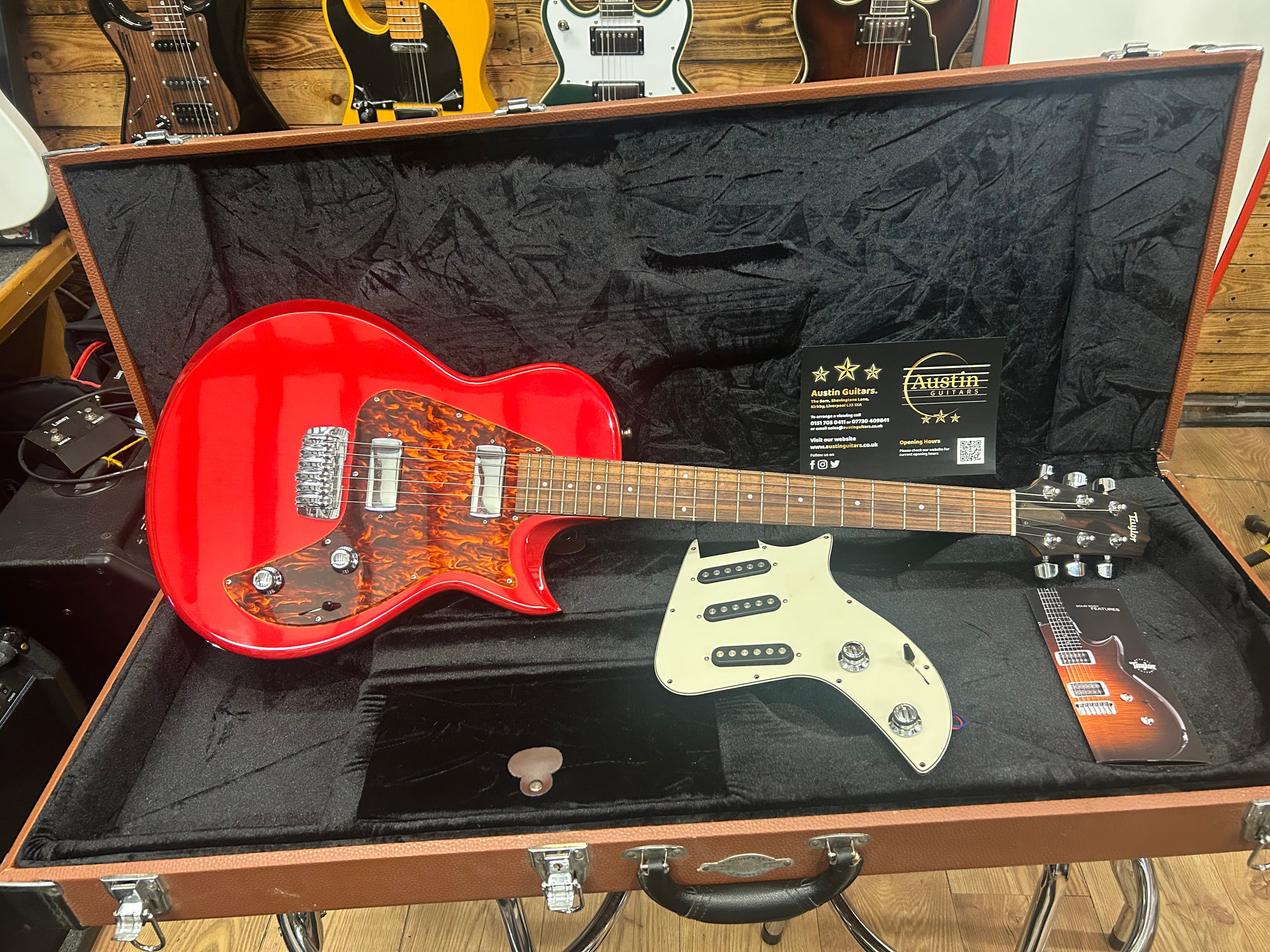 taylor (SB1-X) Solid Classic Guitar - Inc additional 3 pickup